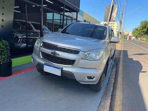 CHEVROLET S10 2.4 LT 4X2 CD 8V FLEX 4P MANUAL CHEVROLET S10 2.4 LT 4X2 CD 8V FLEX 4P MANUAL